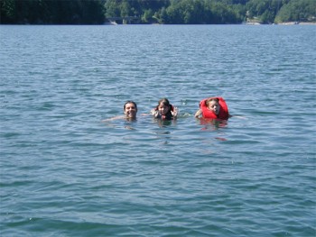 Keowee.jpg (29924 bytes)